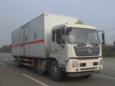 江特牌JDF5260XRYDFH6型易燃液體廂式運(yùn)輸車(chē)